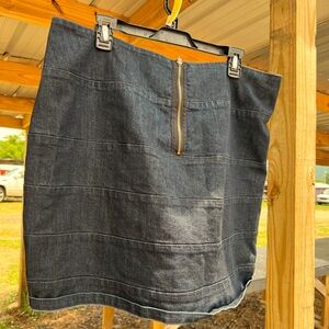 Mini Form fitting denim skirt